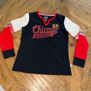 Chicago Blackhawks NHL CCM women’s pullover - large / fitted design